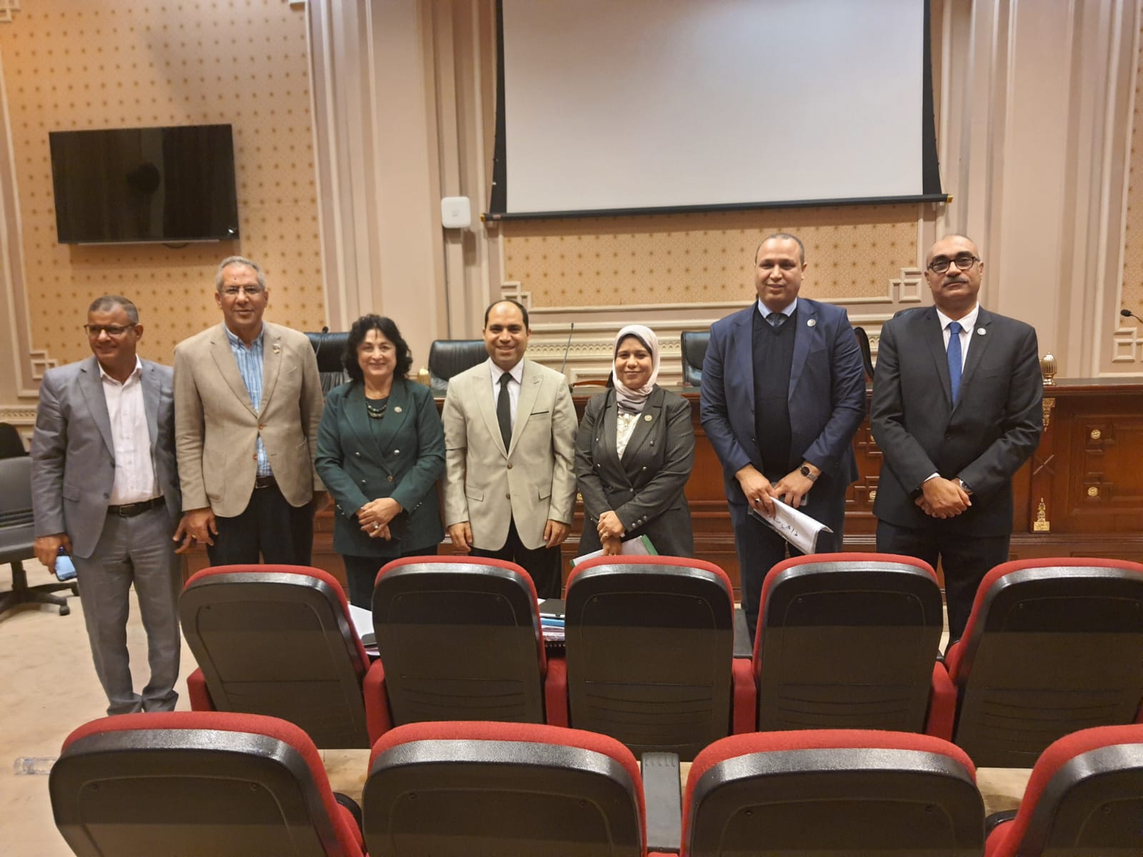 النائبة ميرفت عازر: قانون التصالح في مخالفات البناء الجديد يستهدف معالجة قصور التشريع الحالي تيسيرا على المواطنين 