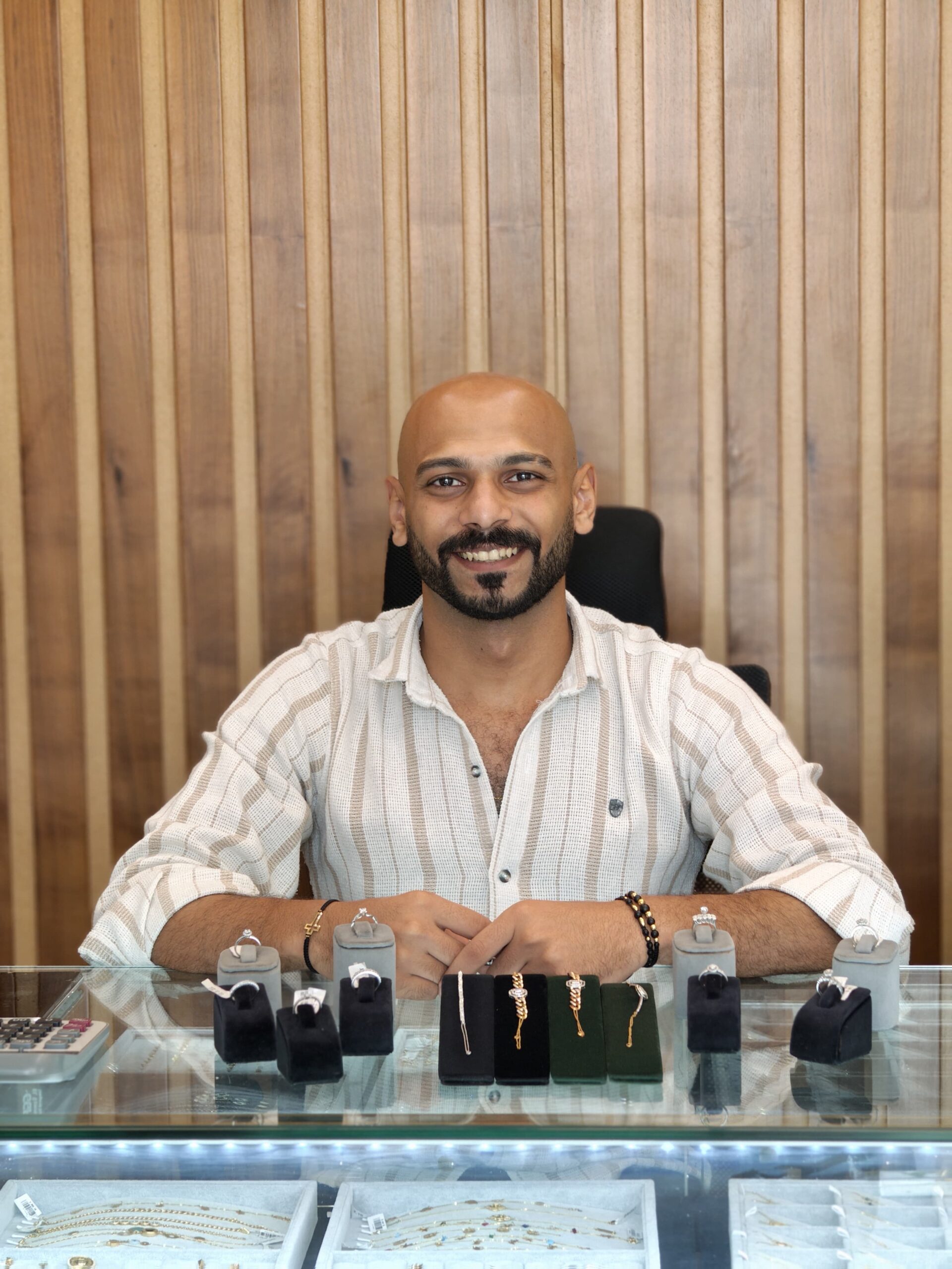 تاجر ذهب يكشف: Gen Z يفضل عيار 18 والشبكة الألماس تتفوق على الذهب